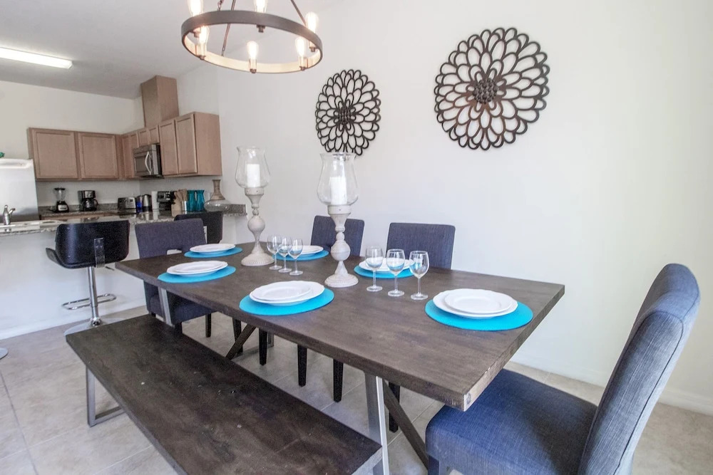 Compass Bay 3133