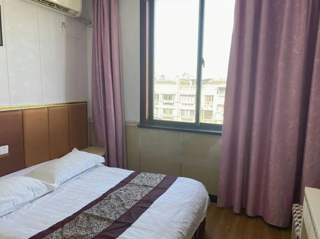 Shanghai Quanquan Hotel (Baoshan Wanda Plaza)