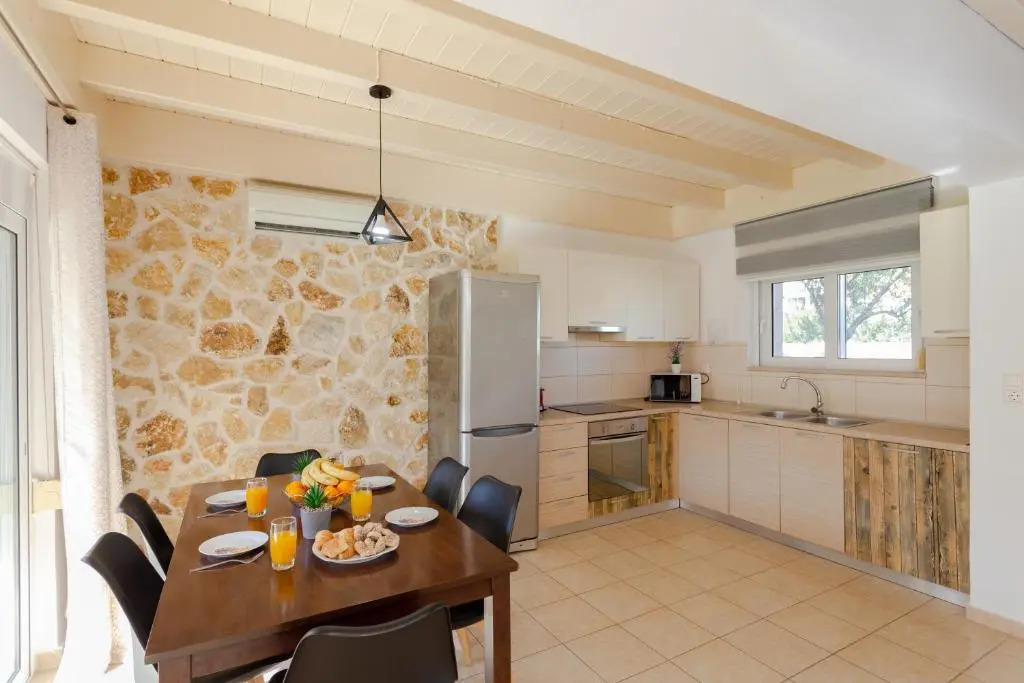 Elladas Villas with Pool at Kolympia!