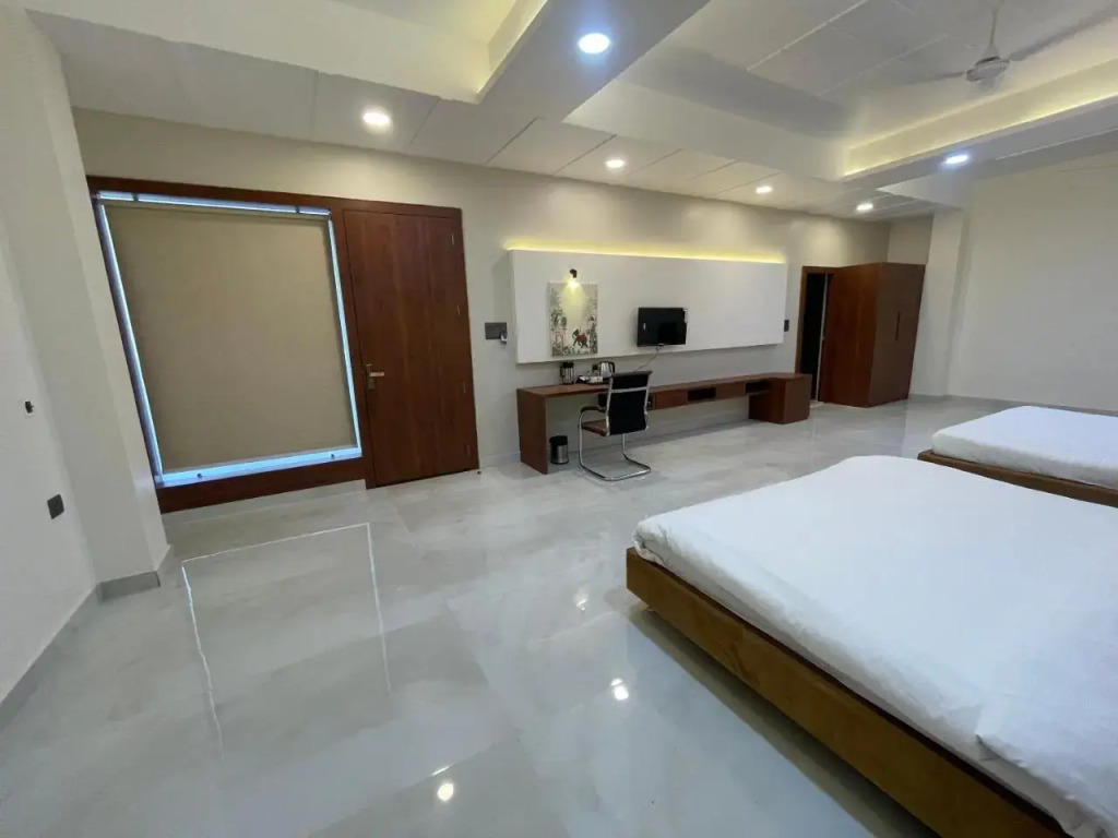 Hotel Kedar Dham