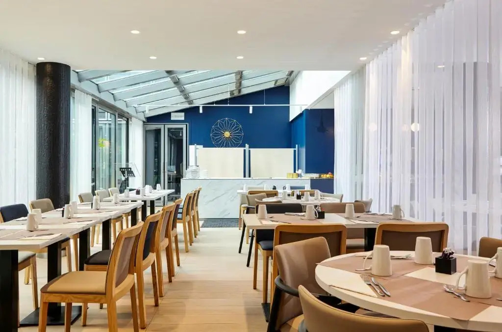 Residence Mercure Paris La Defense Grande Arche