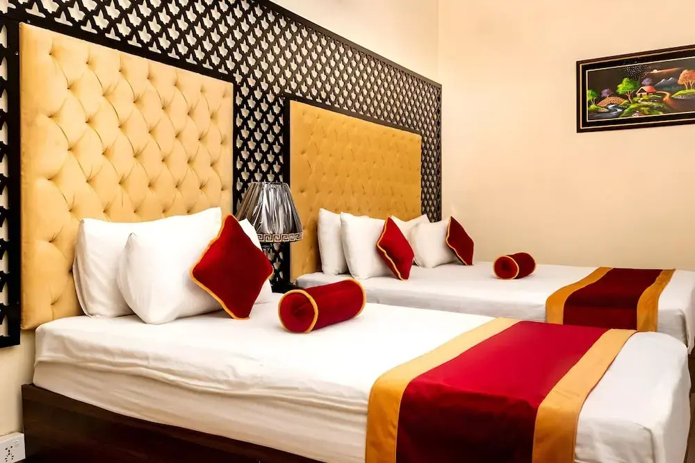 Rose Palace Hotel - Garden Town