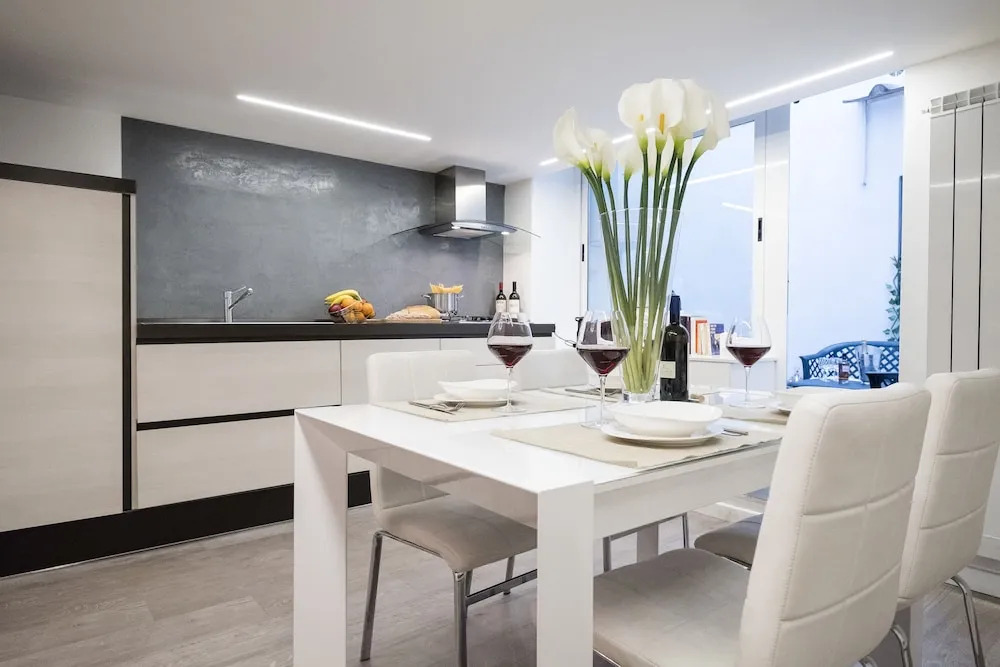 Silver Novella Luxury Apartment