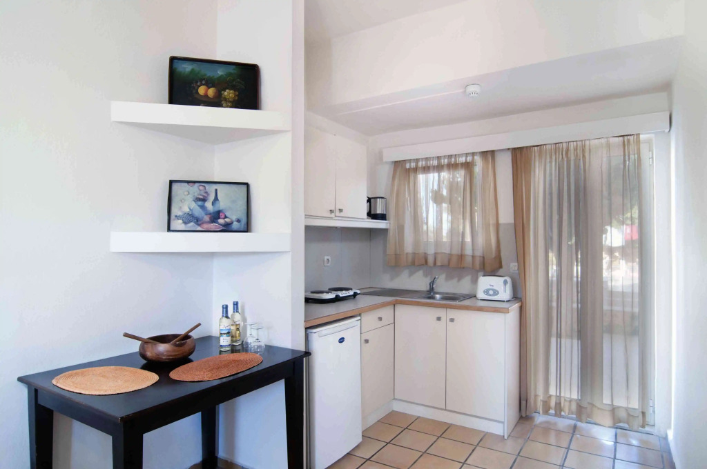 Ourania Apartments Hotel