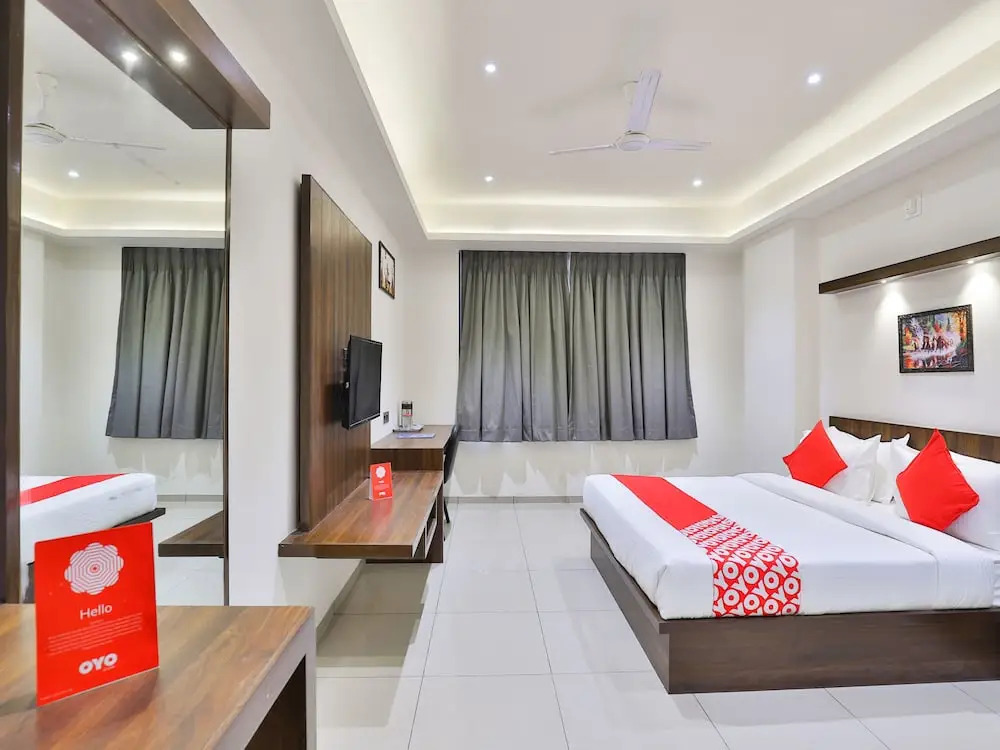 OYO 16604 Hotel Sparsh Inn