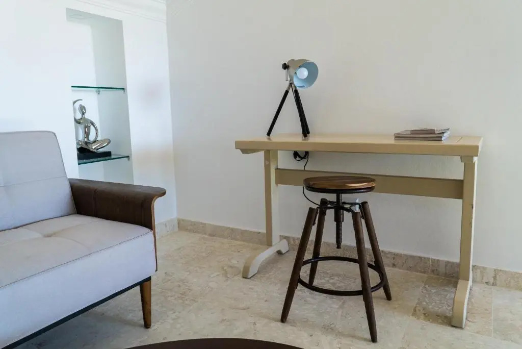 3Br / 3Ba Modern Paradise Loft Condo In Gated Community W/ Daily Housekeeping