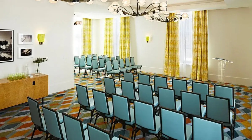 Курорт Andaz Miami Beach Resort & Spa