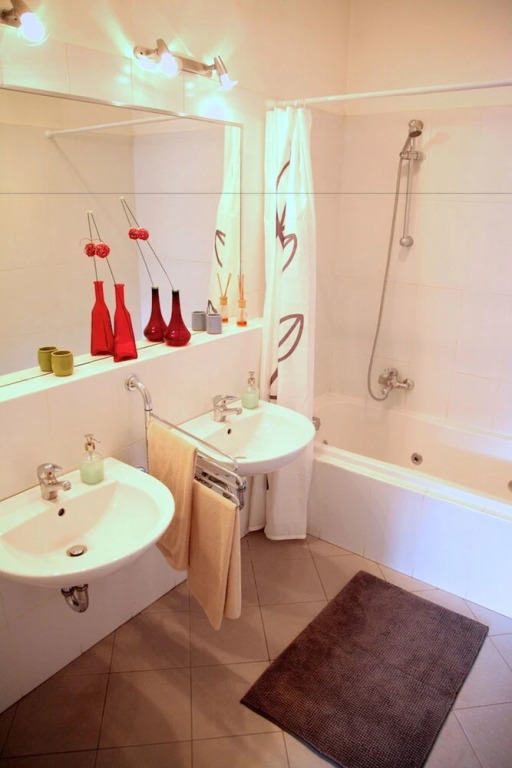 Central Budapest Furnished Apartments