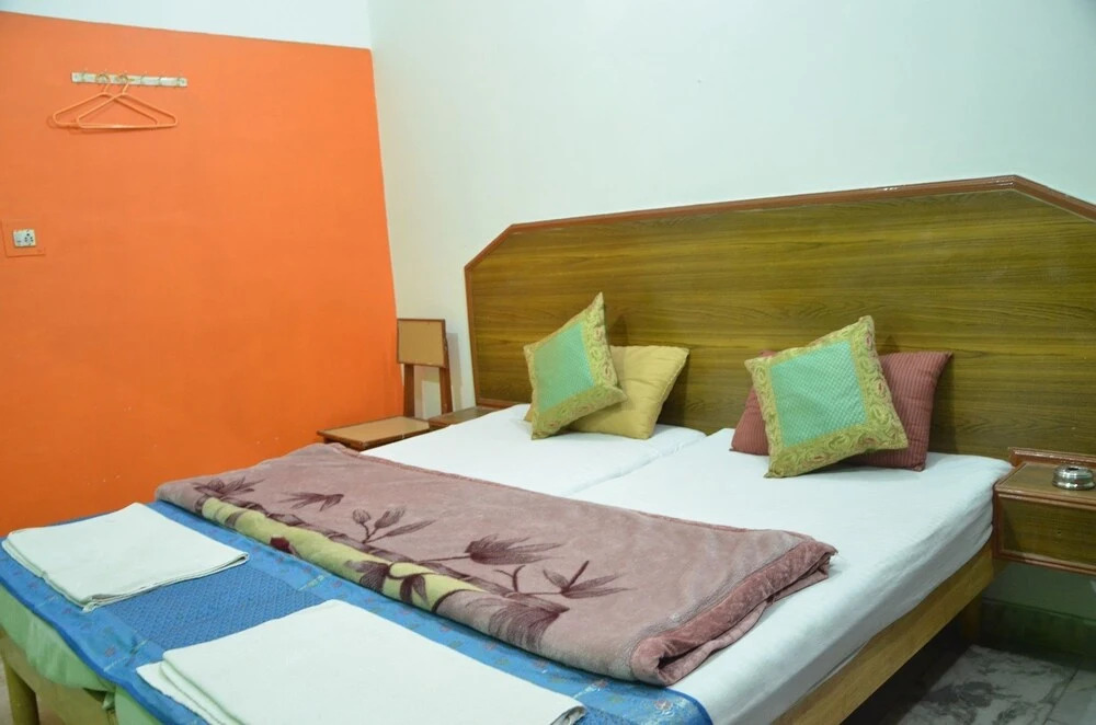 Puja Guest House