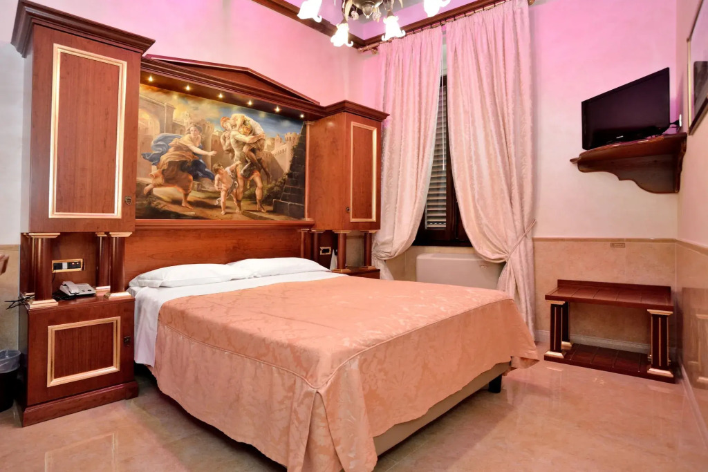 Pantheon Inn
