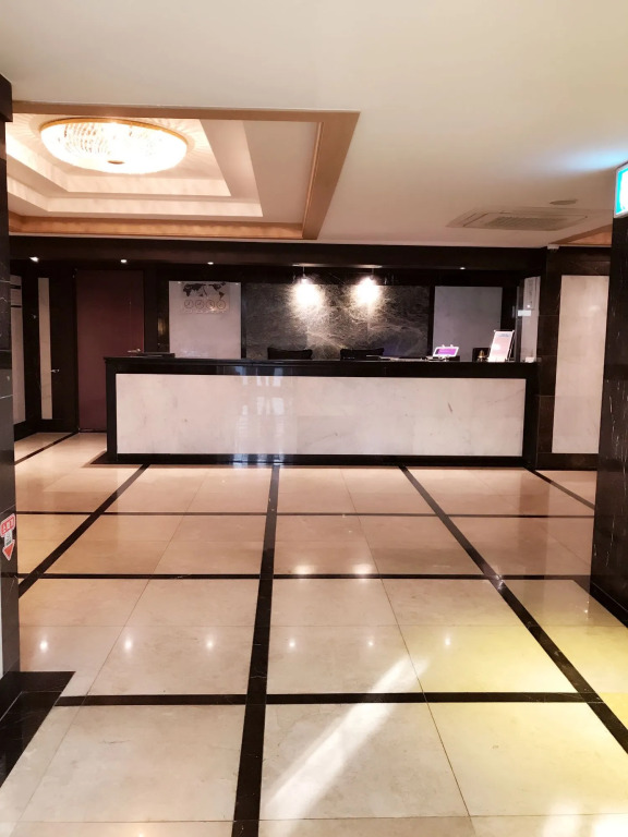 Orsay Business Hotel