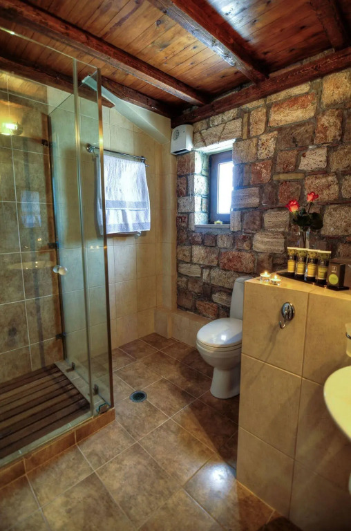 Enalio Suites