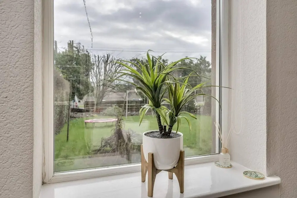 Garden Flat - Stylish - Modern Flat - Near Balloch
