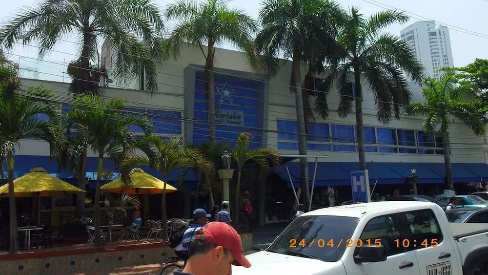 Mintaka Hotel + Lounge