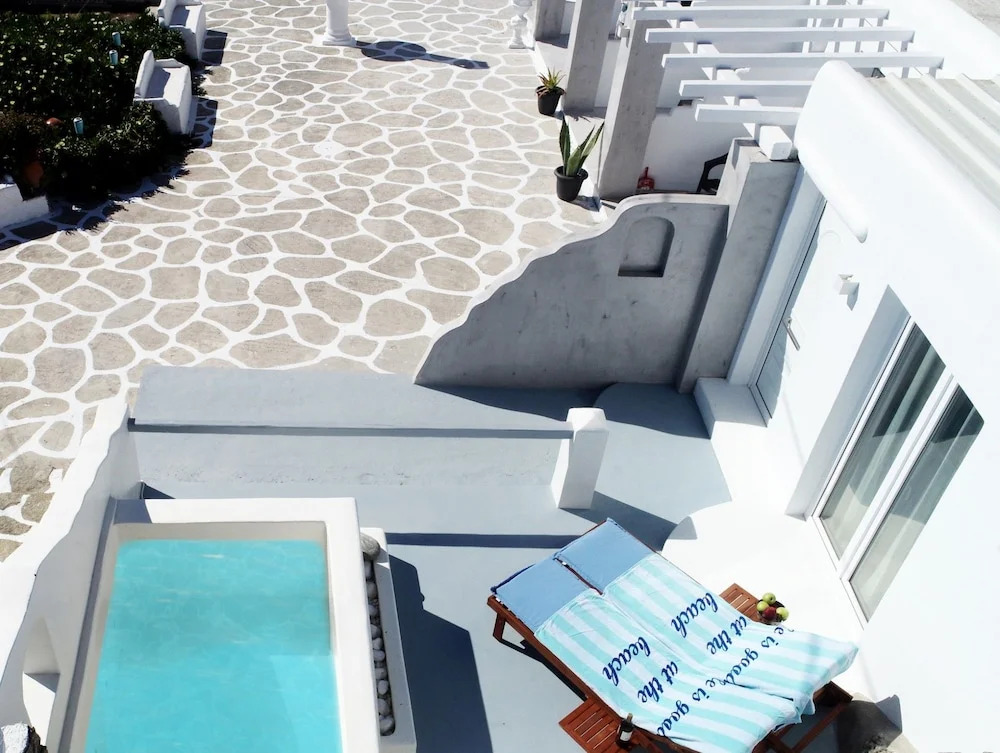 Petra Mykonos Studios & Suites