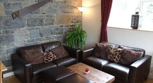House o' Hill Hotel