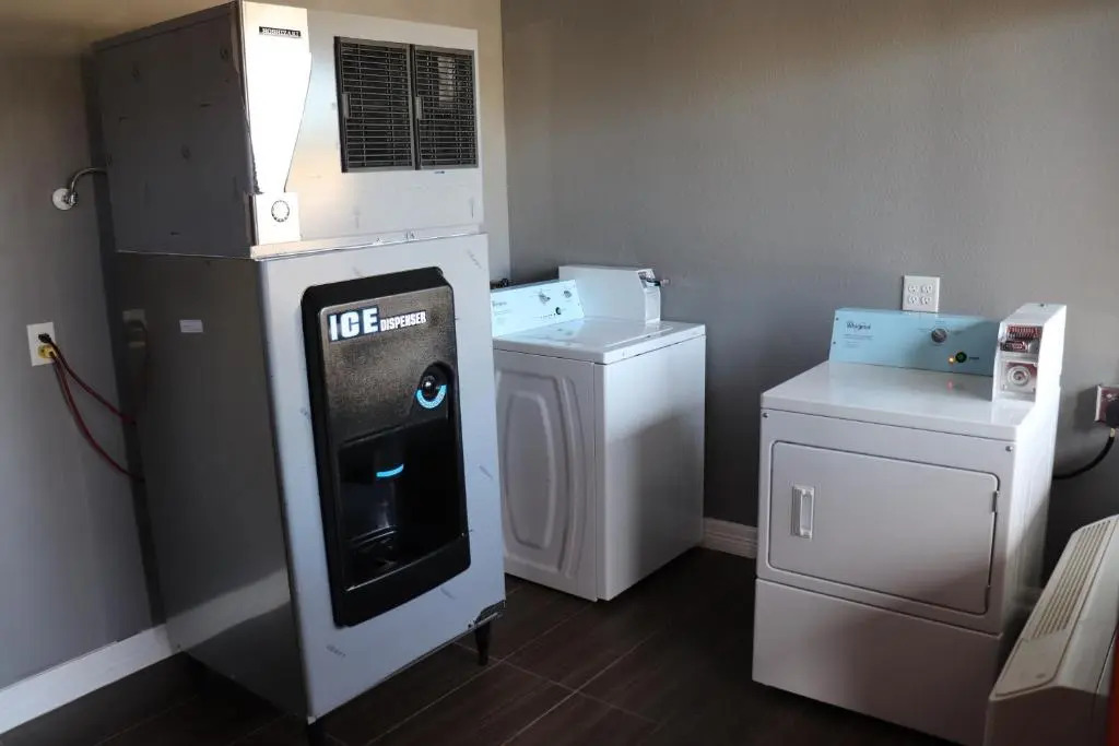 Atlantis Inn Suites