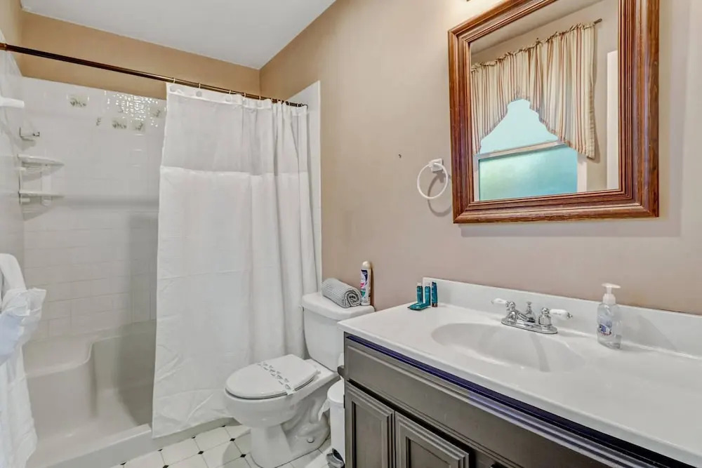 120 Bay Mar Dr