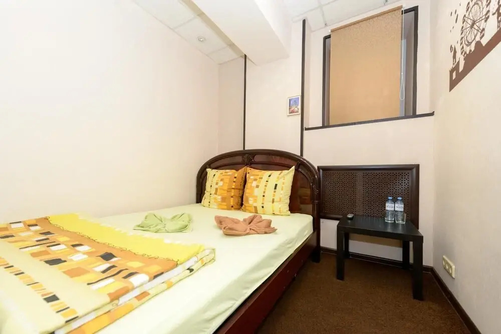 Hostel Parizh