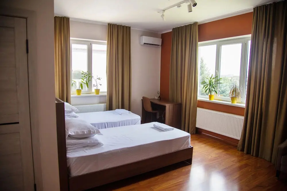 Хостел People Hostel & Suites