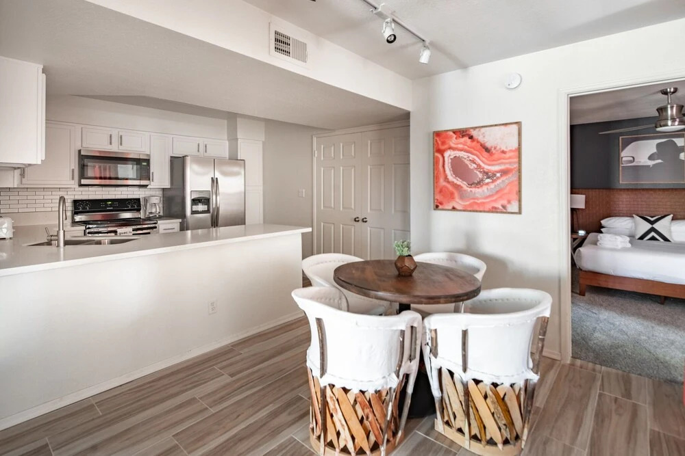 WanderJaunt - Corbin - 2BR - North Scottsdale