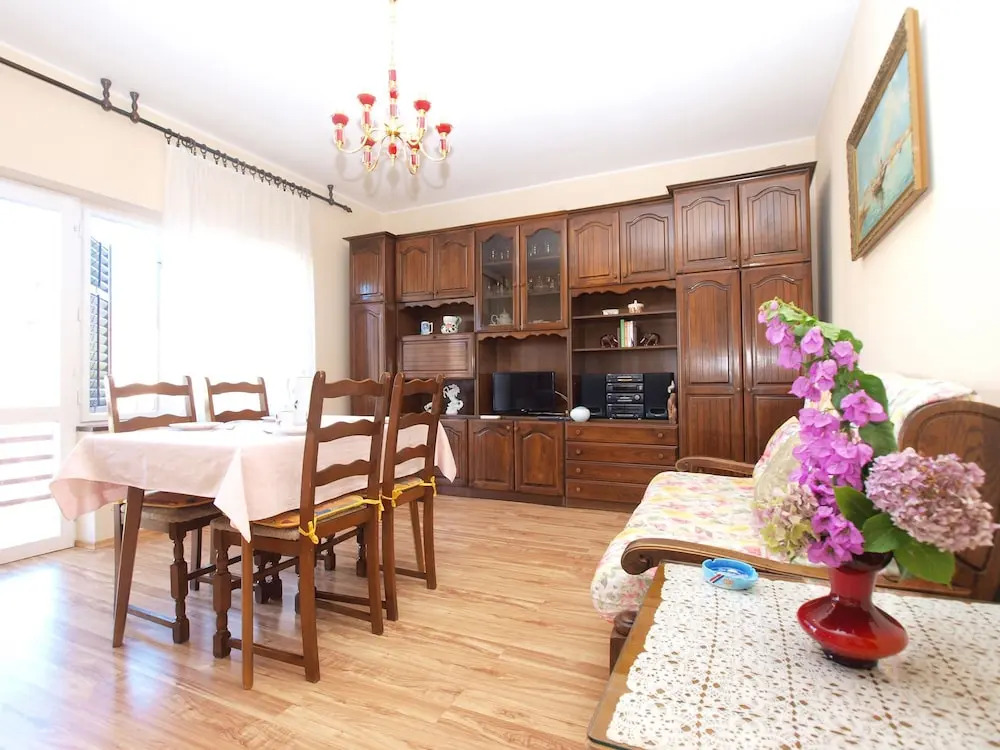 Apartment 1435