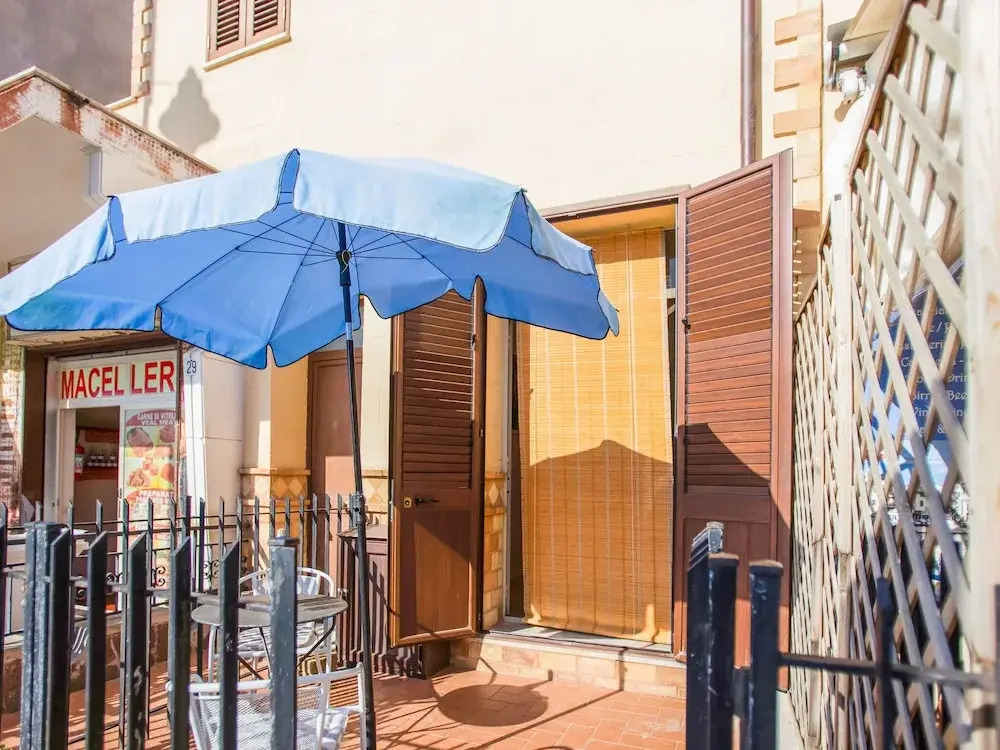 Homely Apartment in Palermo With Patio