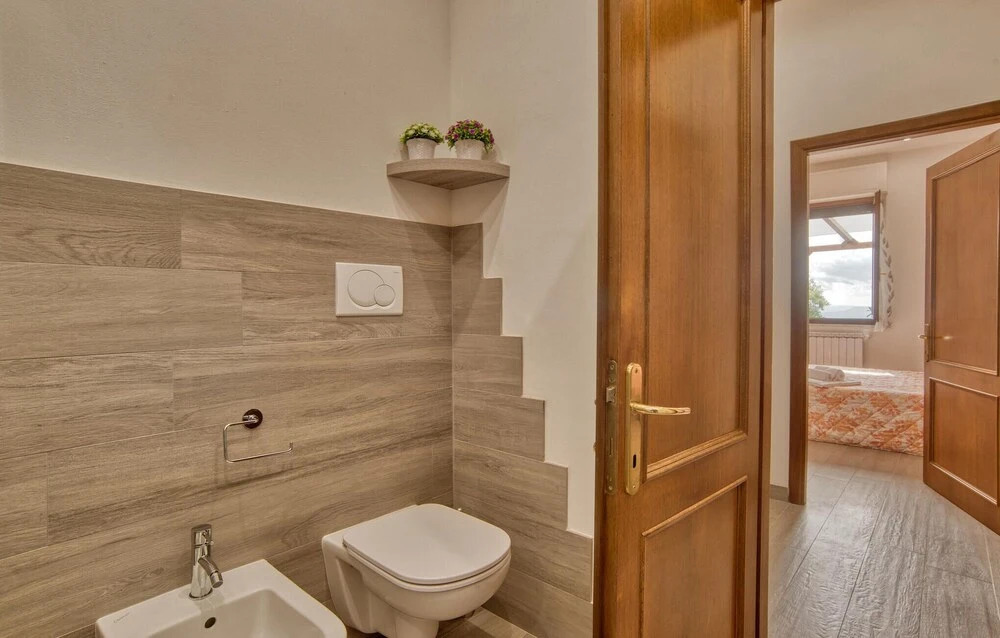 2 Bedroom Lovely Home In Chianciano Terme