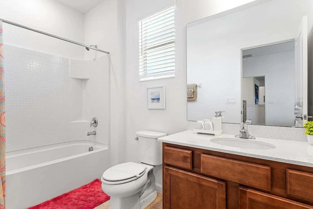Lakeview Home Sleeps 25