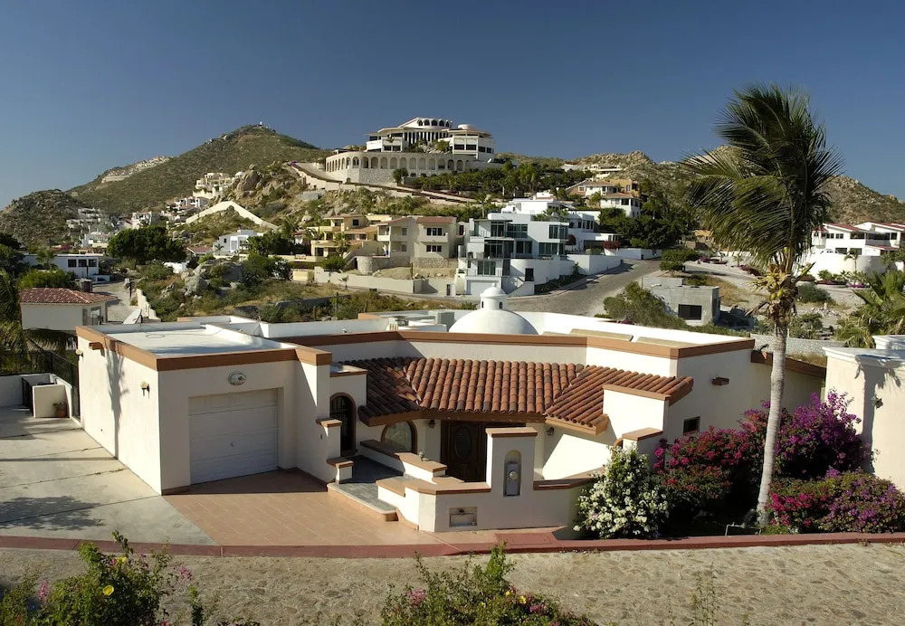 Luxe Cabo Retreat: Terrace w/ Stunning City Views