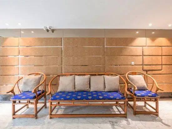 Ming Lake International Hot Spring Ski Resort Hotel
