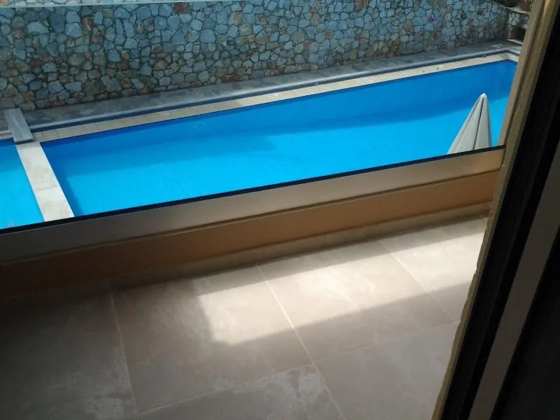 Lolas Hotel