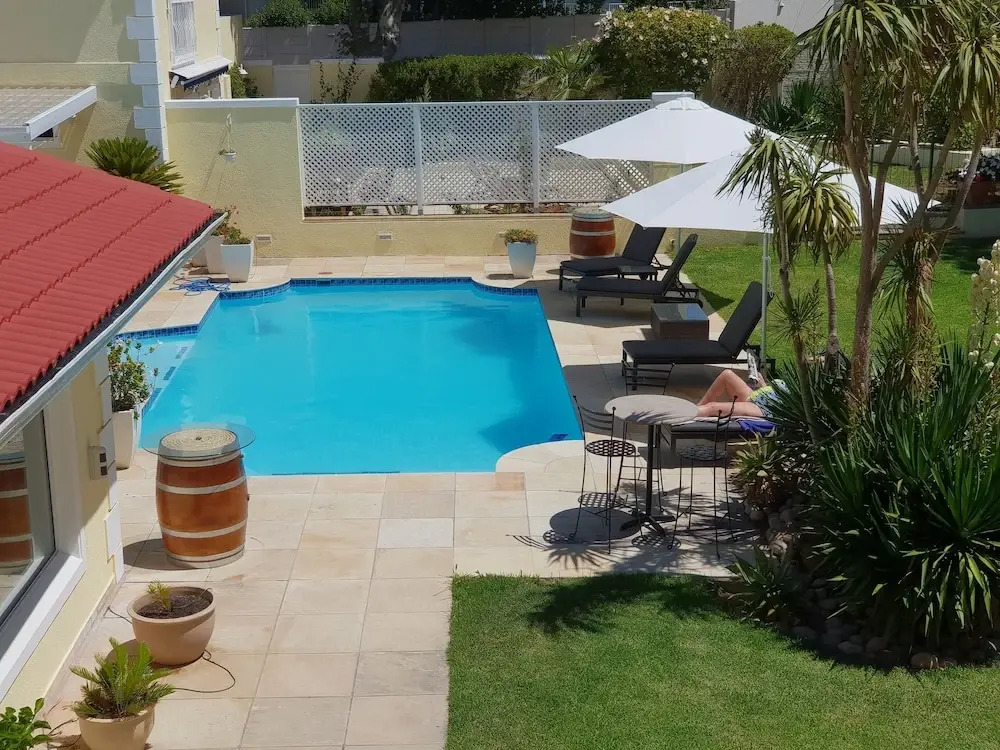 Superior 4-star-apartment Graded by Aa and Tgcsa Close to Constantia Wineroute