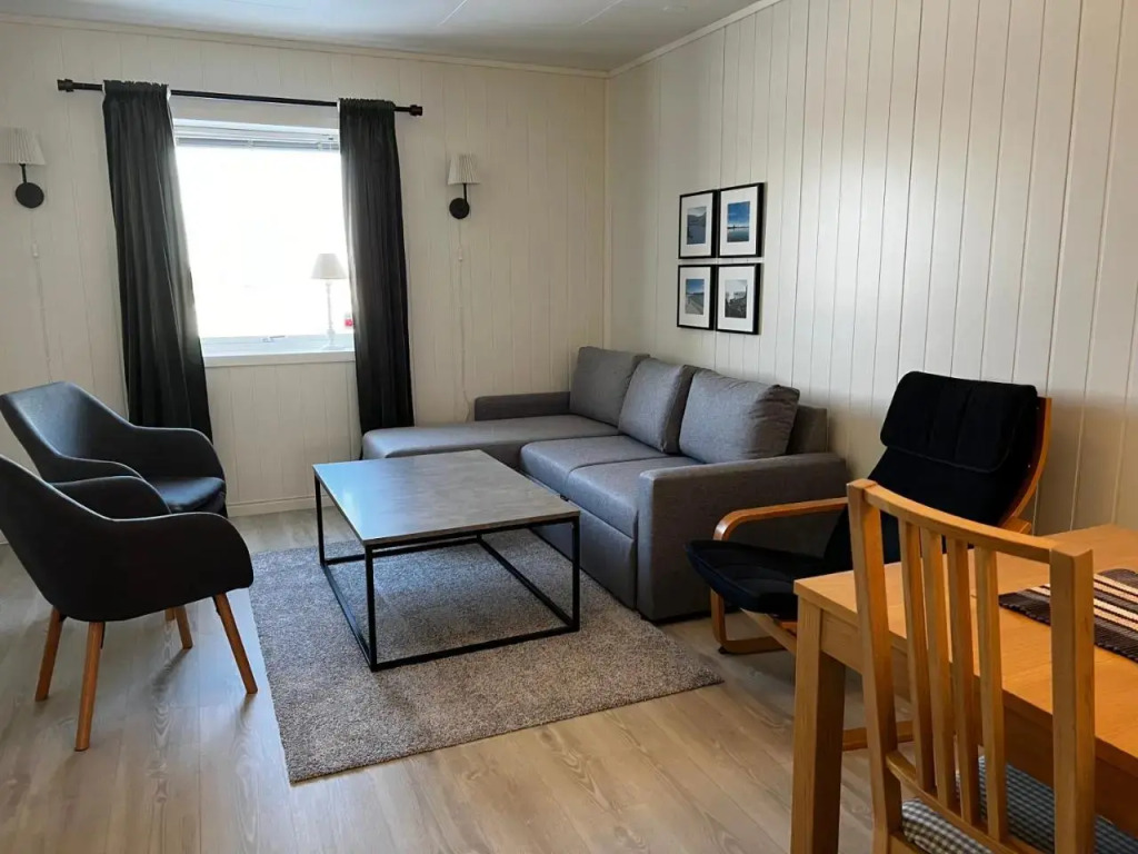 Midnattsol rom og hytter