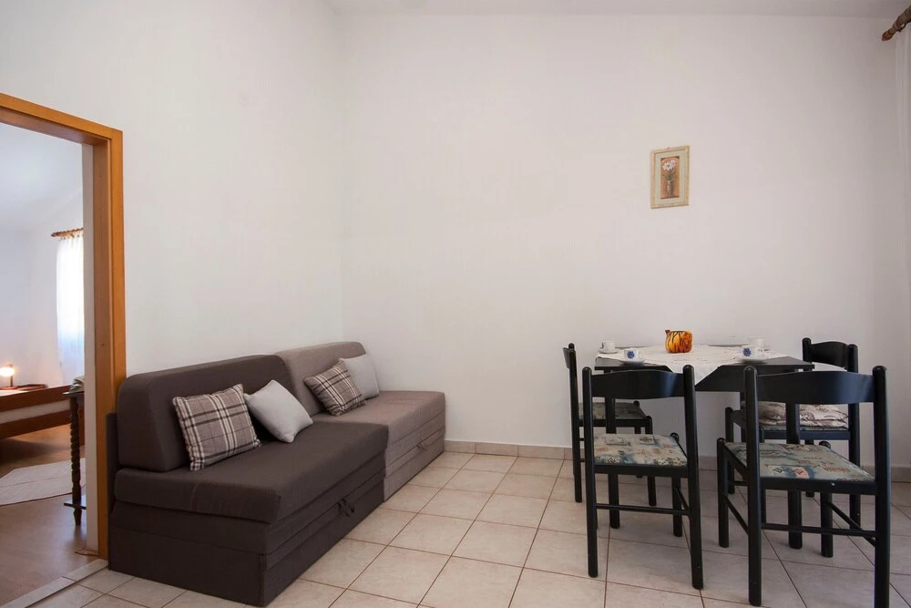 Apartments Maretic Brodarica Center