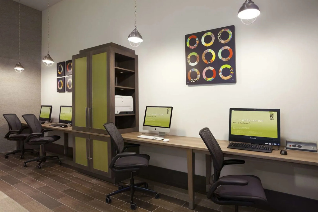 Home2 Suites by Hilton Philadelphia Convention Center