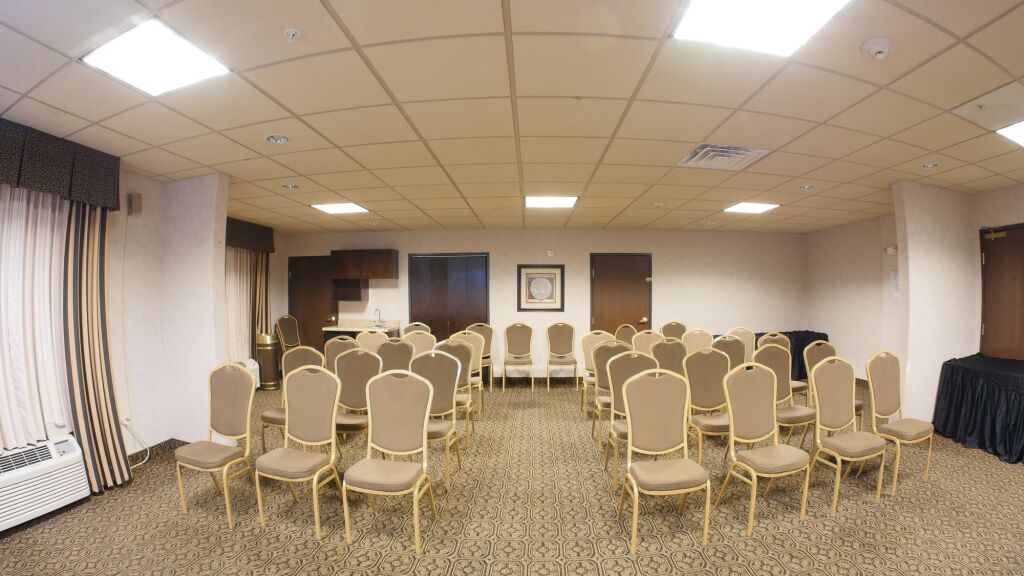 Best Western Medical Center North Inn & Suites Near Six Flags