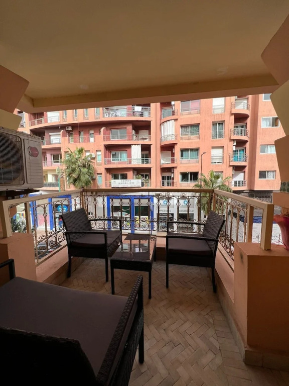 1 Bed Flat - Sleeps 2 - Parking - Wifi