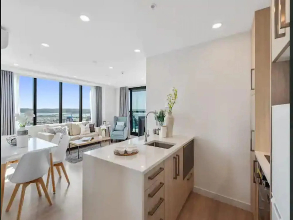 Just opposite to Skytower 2 Bedroom 2 Bathroom apartment in CBD
