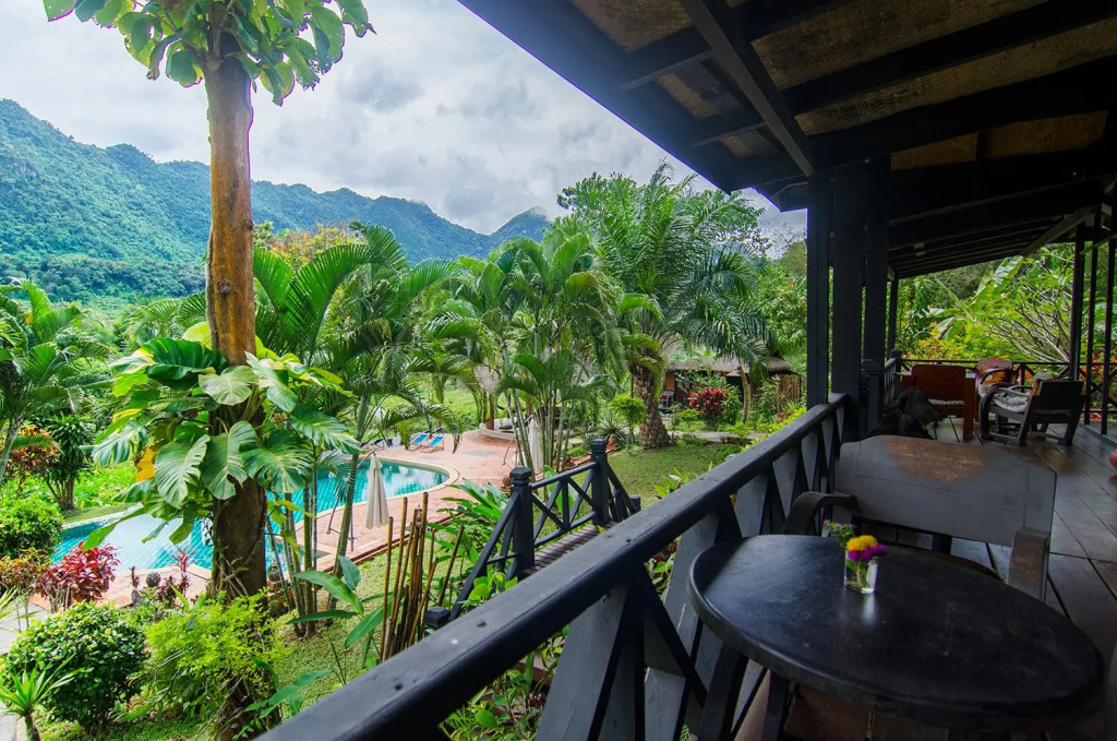 Hillside - Nature Lifestyle Lodge