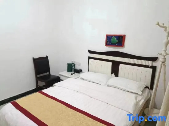 Yilong Hongyun Hotel