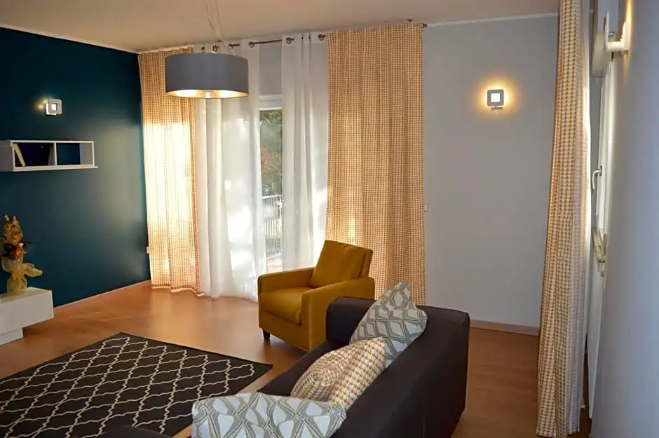 Assisi Home