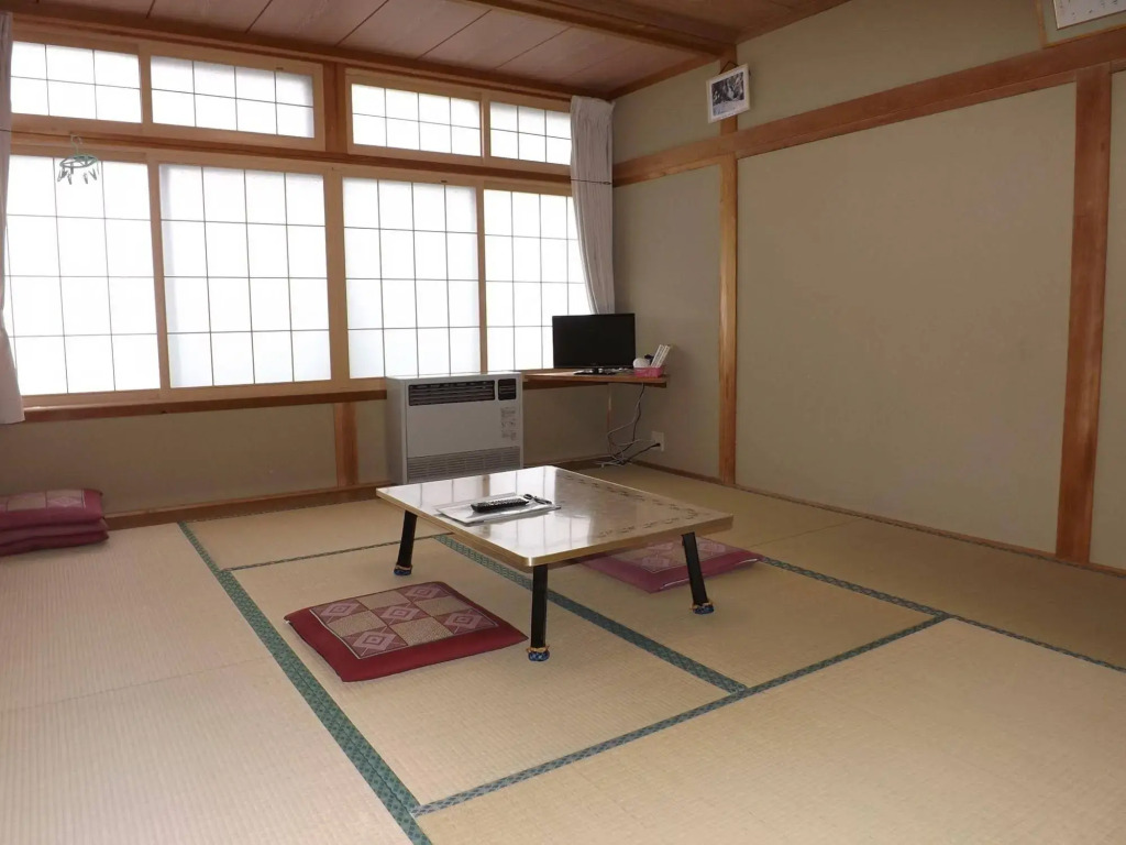 Togakushi- Kogen Minshuku Rindo