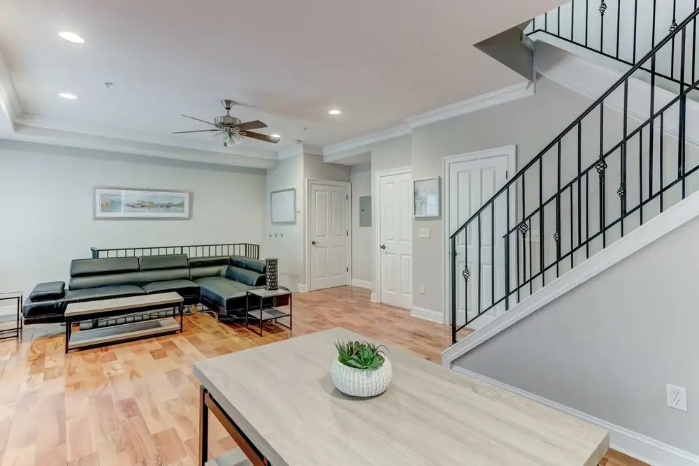 Upscale Home Near Harbor W/2cargarage&rooftopdeck
