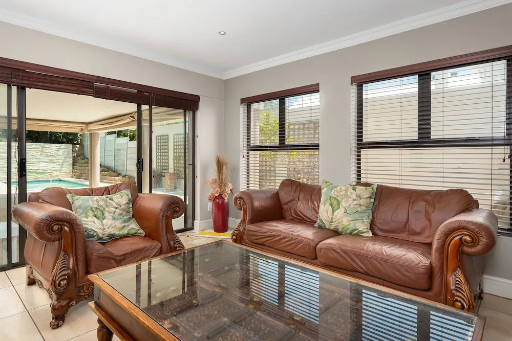Harbour Close 18