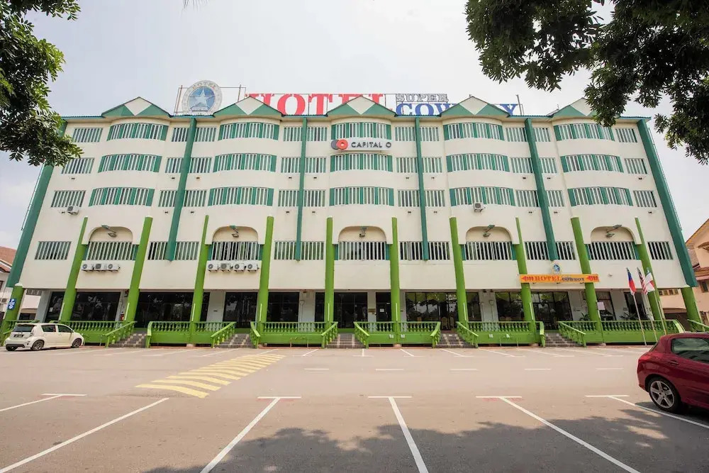 Capital O 91154 Oyo Super Cowboy Hotel Melaka
