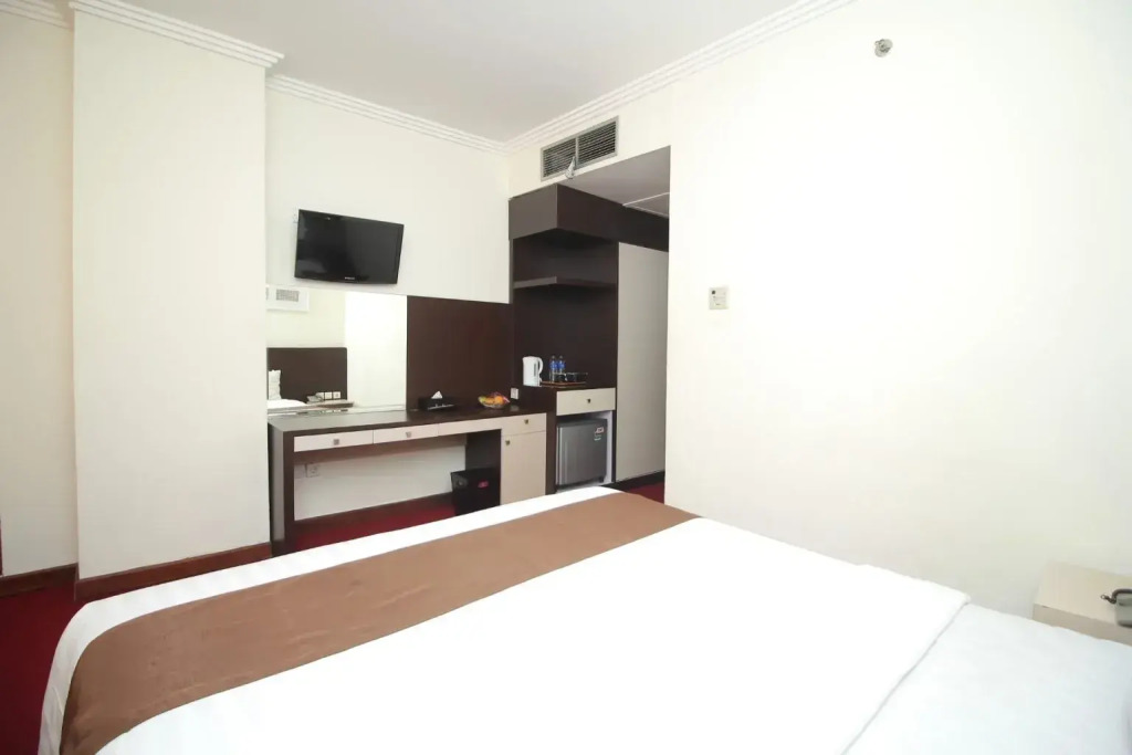 UNY Hotel