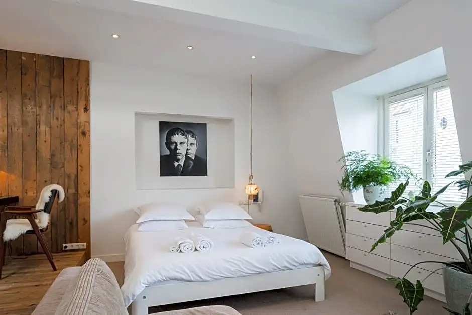 House of Arts – City Centre Apartment