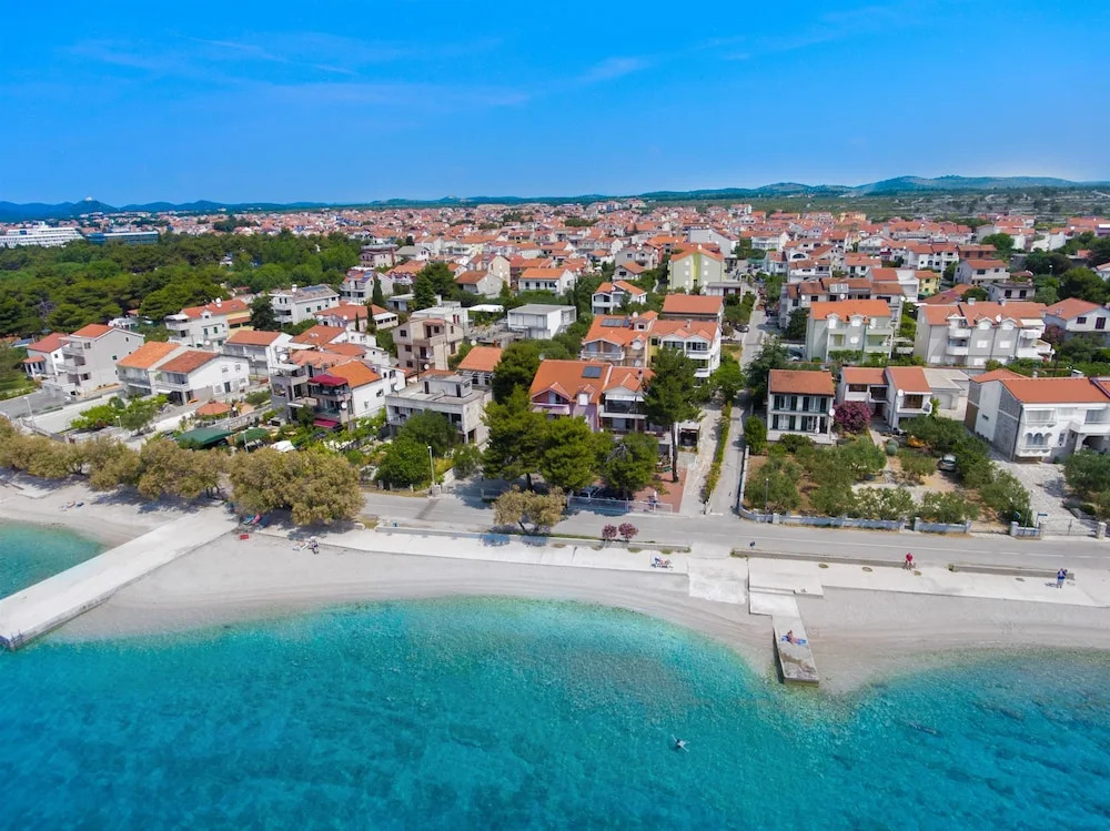 Apartments Holiday near beach