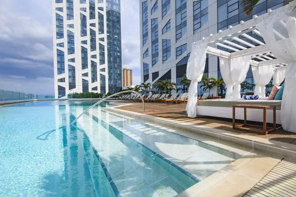 Grand Aston Habana